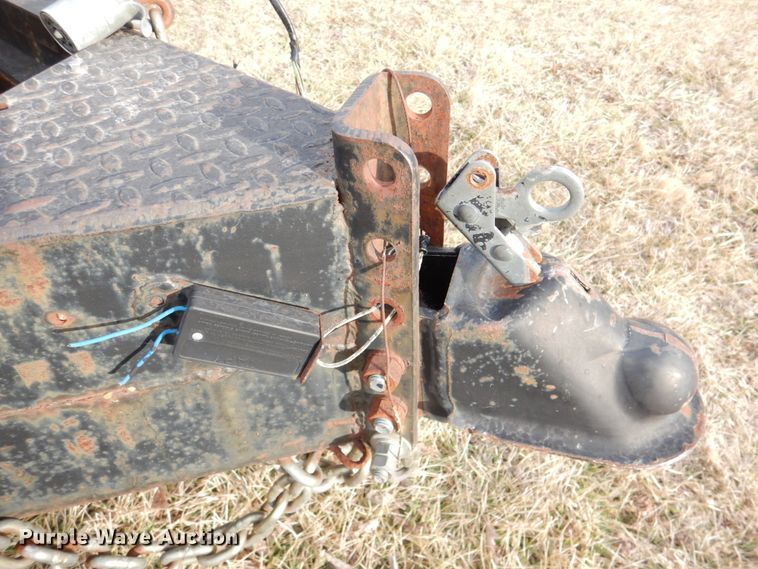 image for item DN1289 1998 Starlite 82-206  equipment trailer