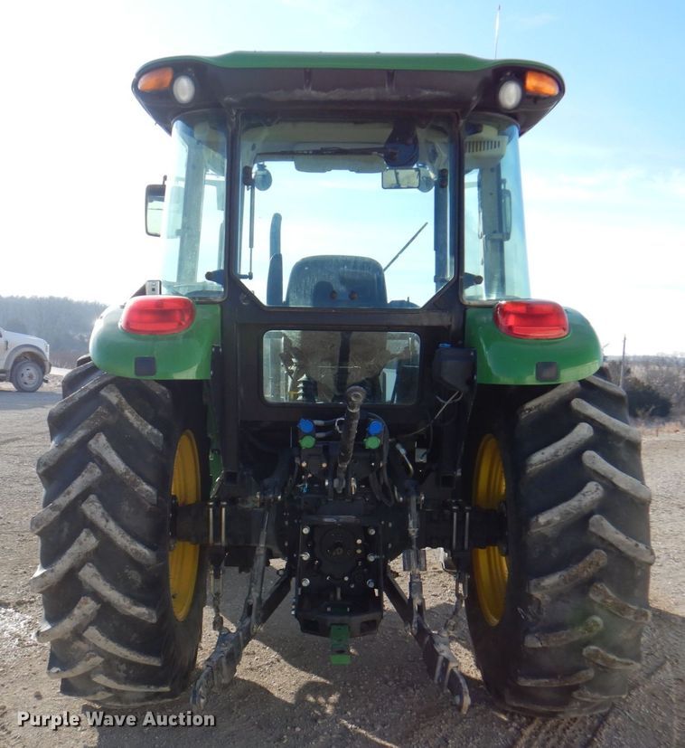 image for item DN1374 2011 John Deere 5093E  MFWD tractor
