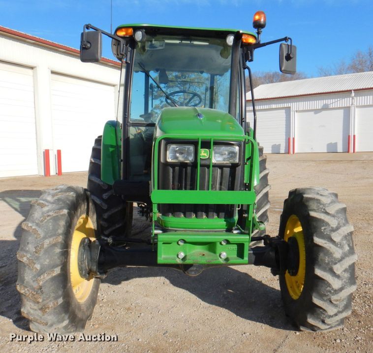 image for item DN1374 2011 John Deere 5093E  MFWD tractor