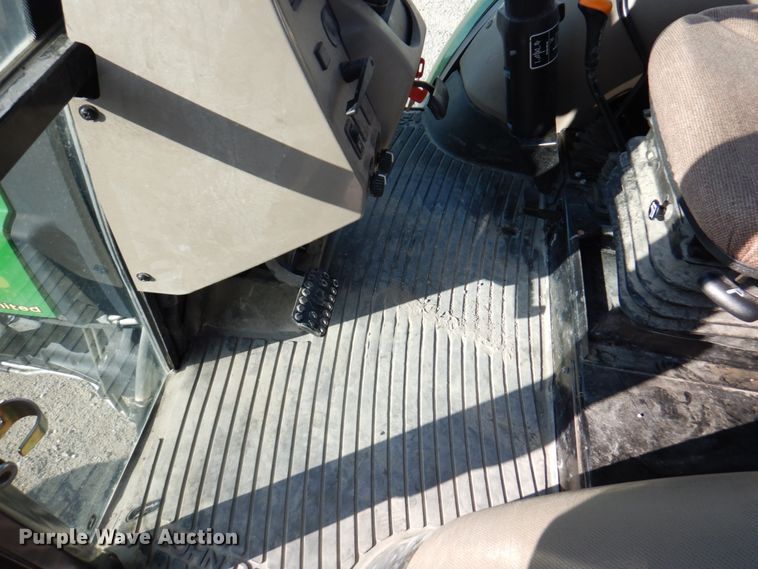 image for item DN1374 2011 John Deere 5093E  MFWD tractor