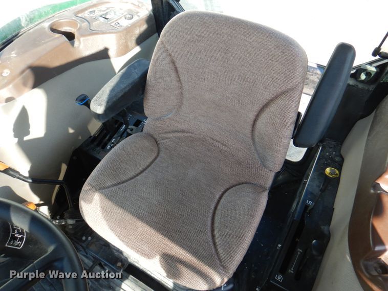 image for item DN1374 2011 John Deere 5093E  MFWD tractor