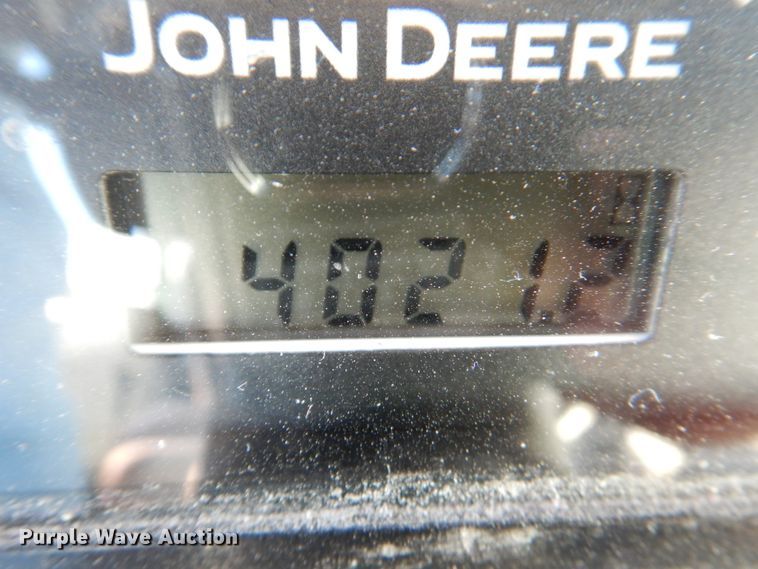 image for item DN1374 2011 John Deere 5093E  MFWD tractor