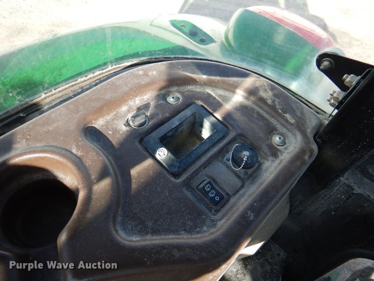 image for item DN1374 2011 John Deere 5093E  MFWD tractor