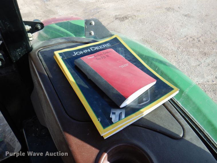 image for item DN1374 2011 John Deere 5093E  MFWD tractor
