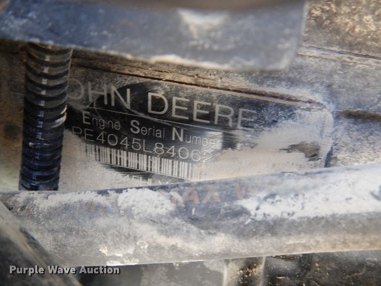 image for item DN1374 2011 John Deere 5093E  MFWD tractor