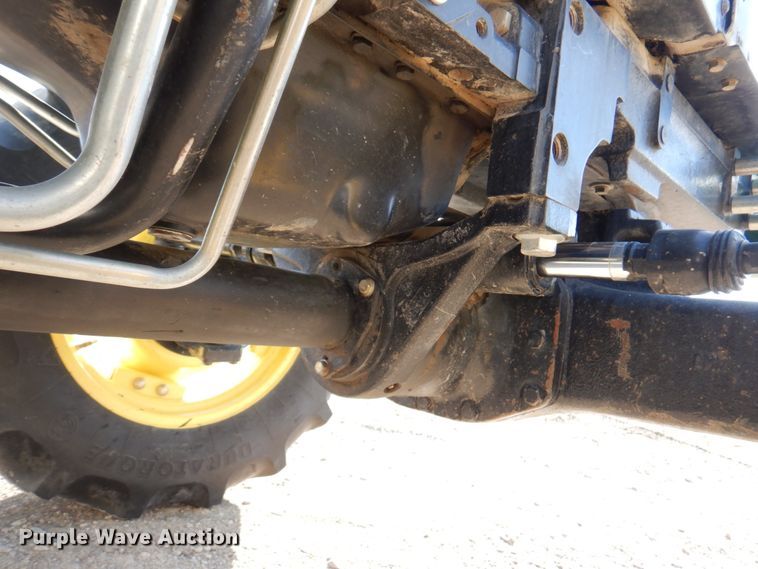 image for item DN1374 2011 John Deere 5093E  MFWD tractor