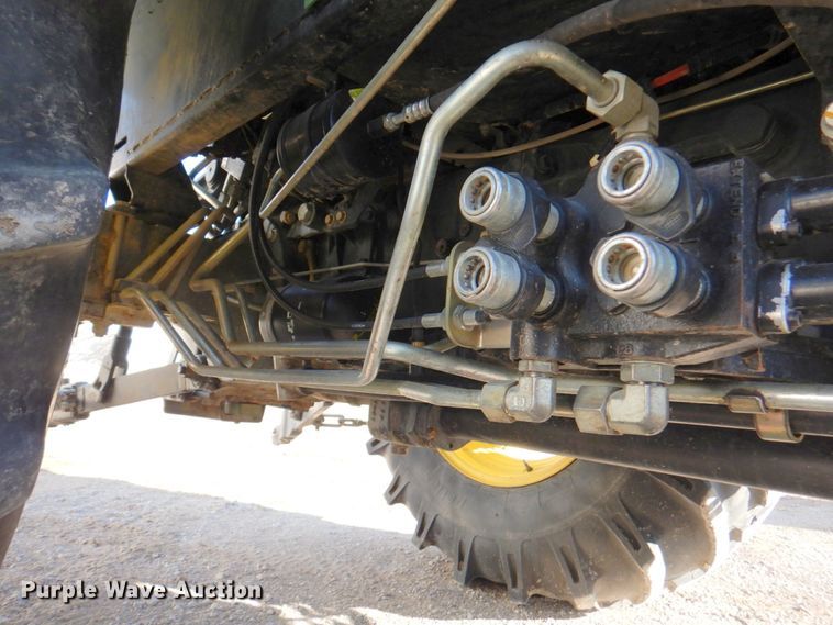 image for item DN1374 2011 John Deere 5093E  MFWD tractor