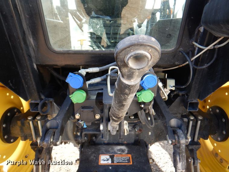 image for item DN1374 2011 John Deere 5093E  MFWD tractor