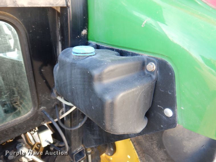 image for item DN1374 2011 John Deere 5093E  MFWD tractor