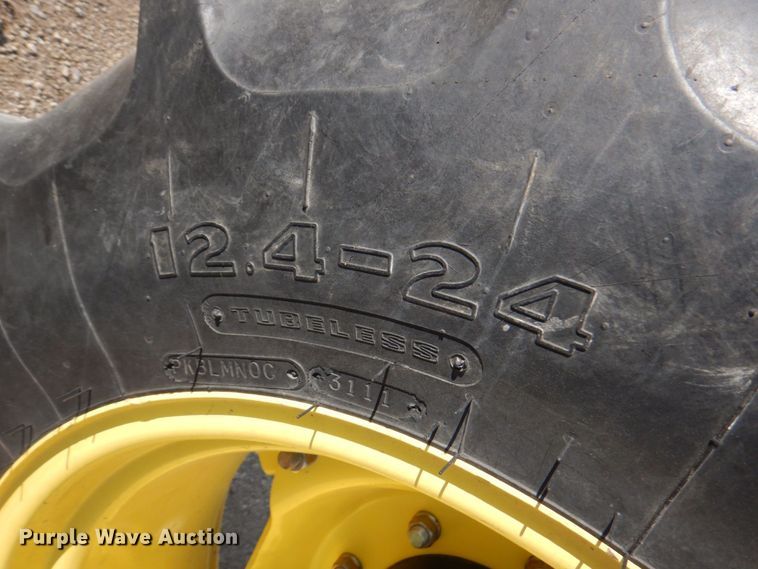 image for item DN1374 2011 John Deere 5093E  MFWD tractor