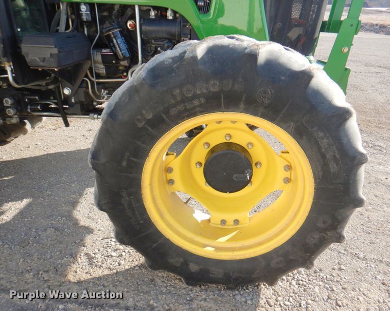 image for item DN1374 2011 John Deere 5093E  MFWD tractor
