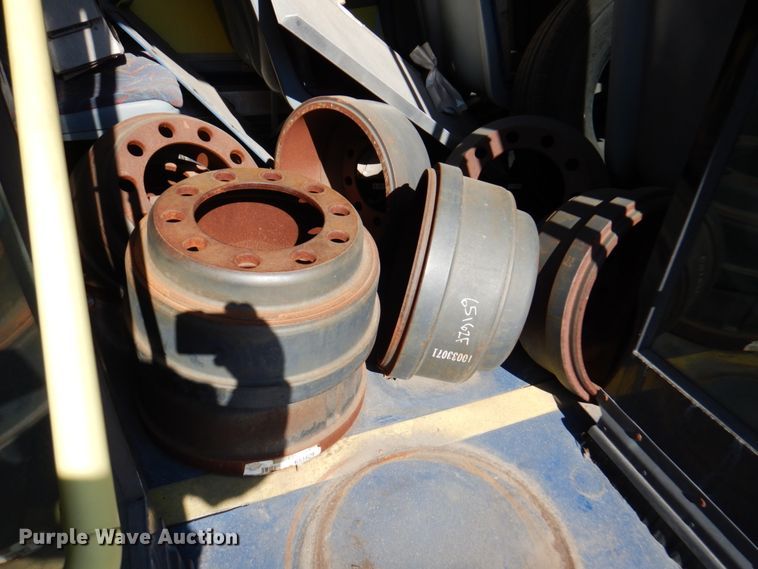 image for item DN1413 2006 Optima  transit bus