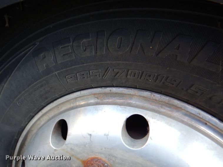 image for item DN1413 2006 Optima  transit bus