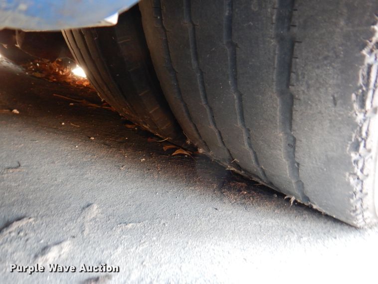 image for item DN1413 2006 Optima  transit bus