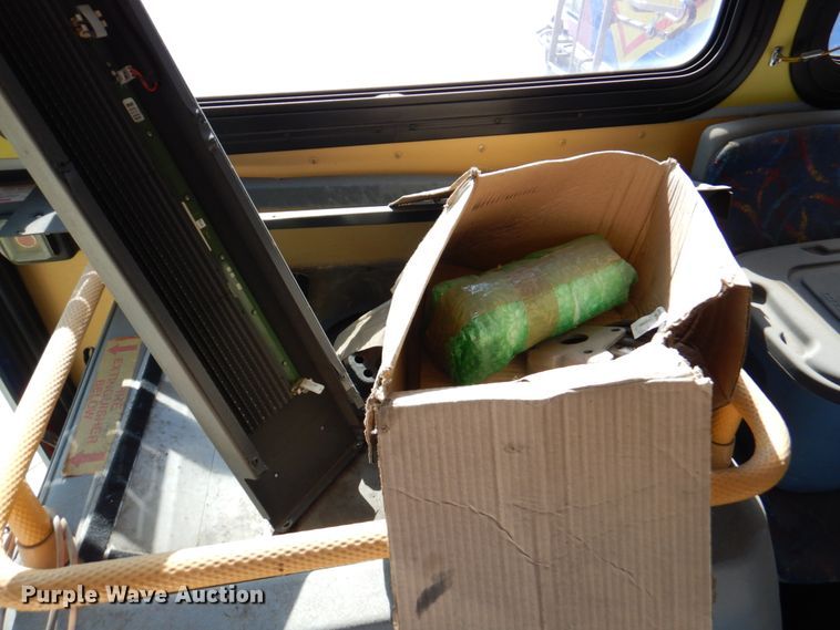 image for item DN1414 2006 Optima  transit bus