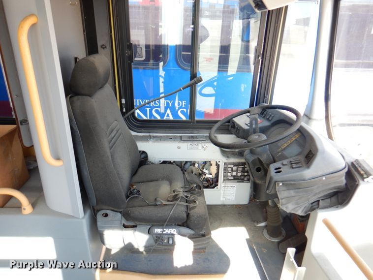 image for item DN1415 2006 Optima  transit bus