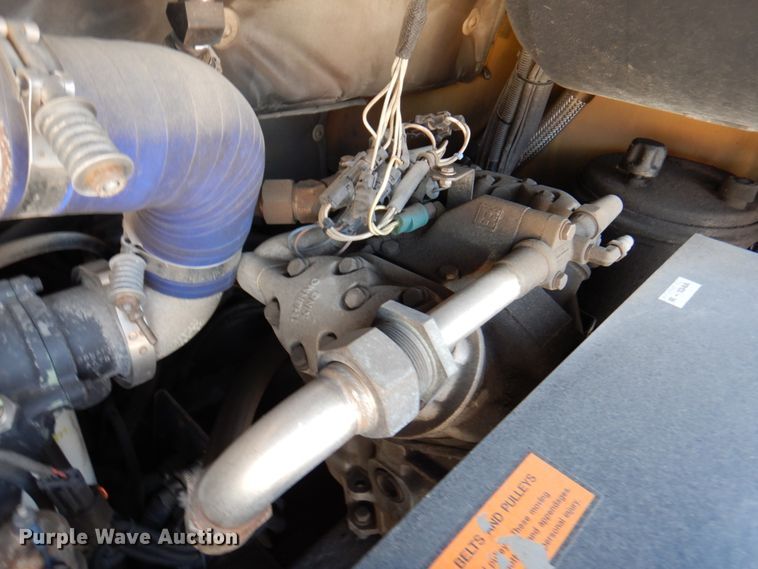 image for item DN1415 2006 Optima  transit bus