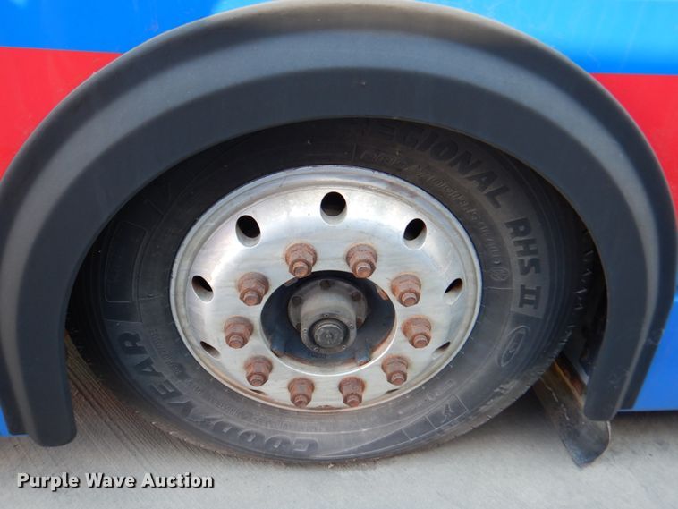 image for item DN1415 2006 Optima  transit bus