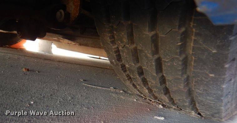 image for item DN1415 2006 Optima  transit bus