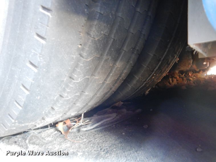 image for item DN1415 2006 Optima  transit bus