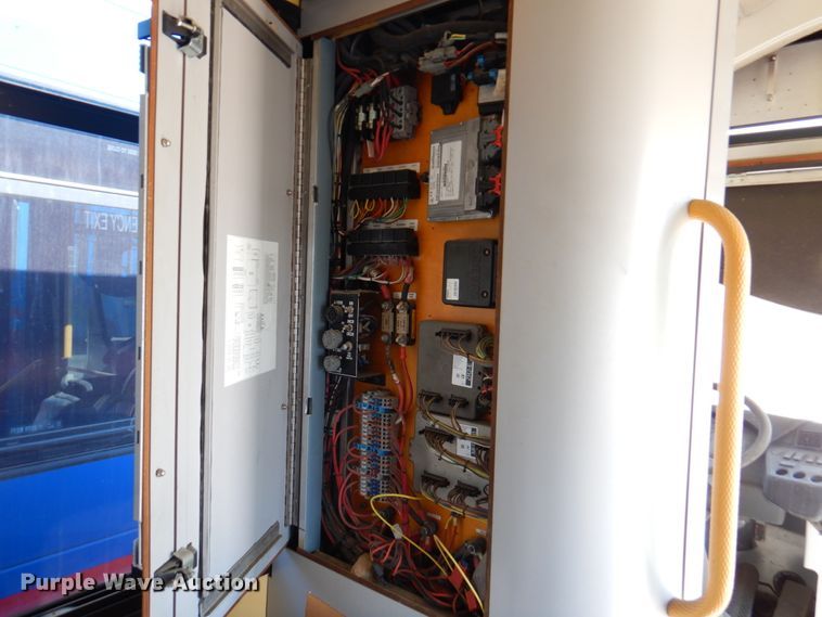 image for item DN1416 2006 Optima  transit bus