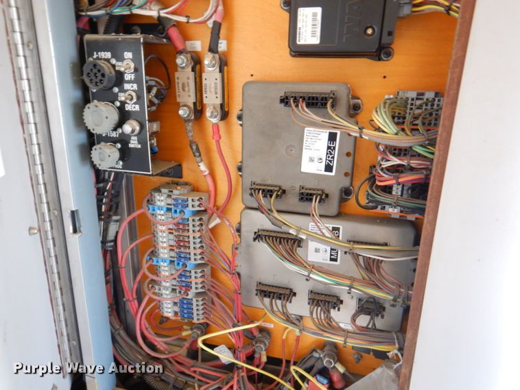 image for item DN1416 2006 Optima  transit bus