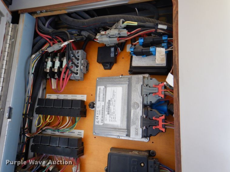 image for item DN1416 2006 Optima  transit bus