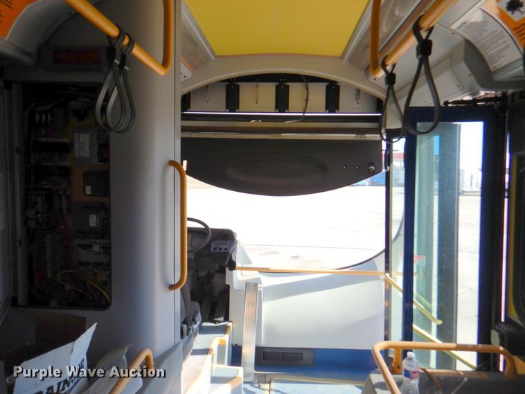 image for item DN1416 2006 Optima  transit bus