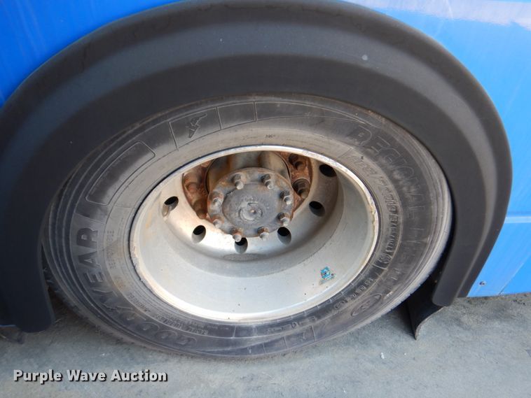 image for item DN1416 2006 Optima  transit bus