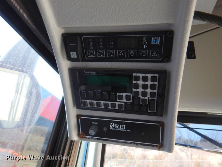 image for item DN1417 2006 Optima  transit bus