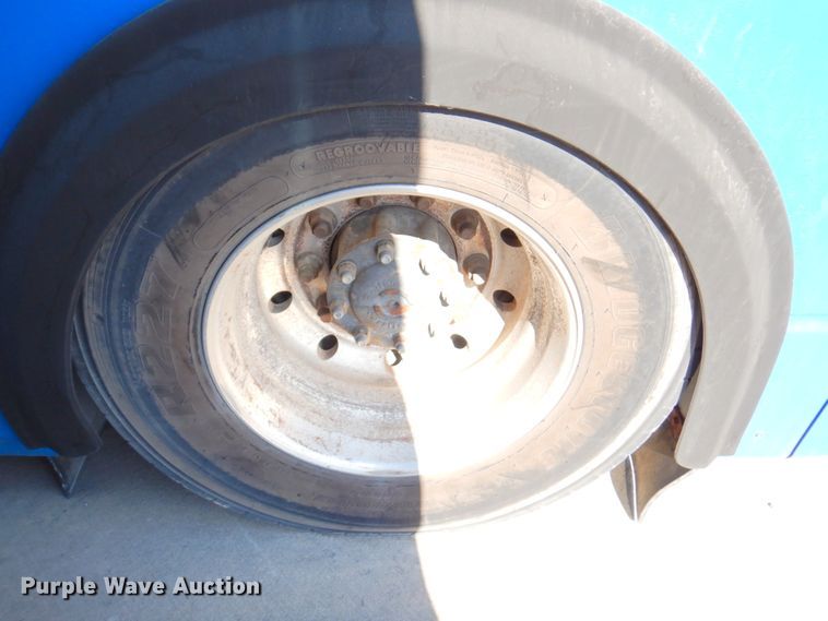 image for item DN1417 2006 Optima  transit bus