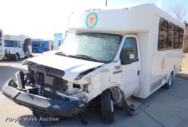 image for item DN1418 2018 Ford E450  shuttle bus