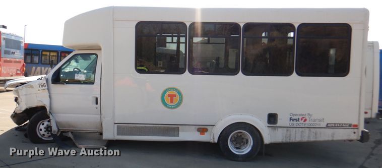 image for item DN1418 2018 Ford E450  shuttle bus