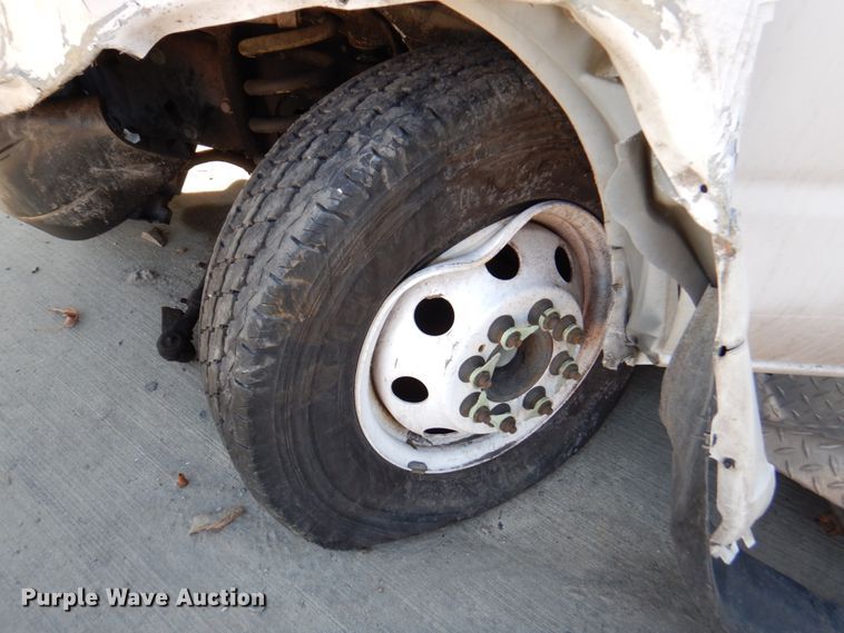 image for item DN1418 2018 Ford E450  shuttle bus