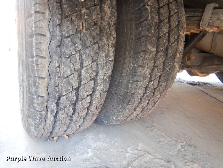 image for item DN1418 2018 Ford E450  shuttle bus