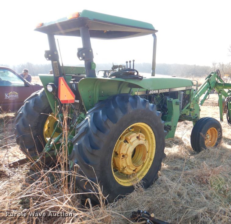 image for item DN1421 1991 John Deere 2555  tractor
