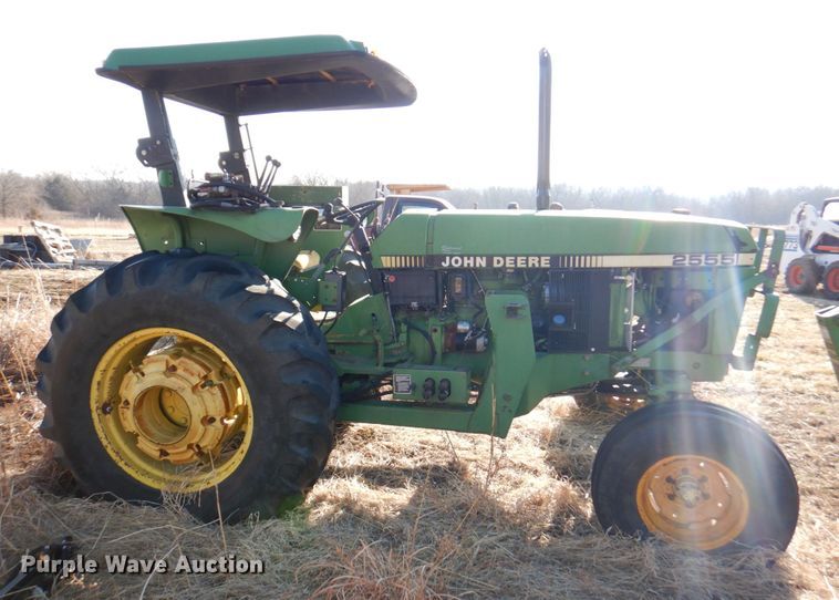 image for item DN1421 1991 John Deere 2555  tractor