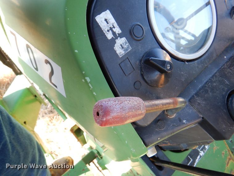 image for item DN1421 1991 John Deere 2555  tractor