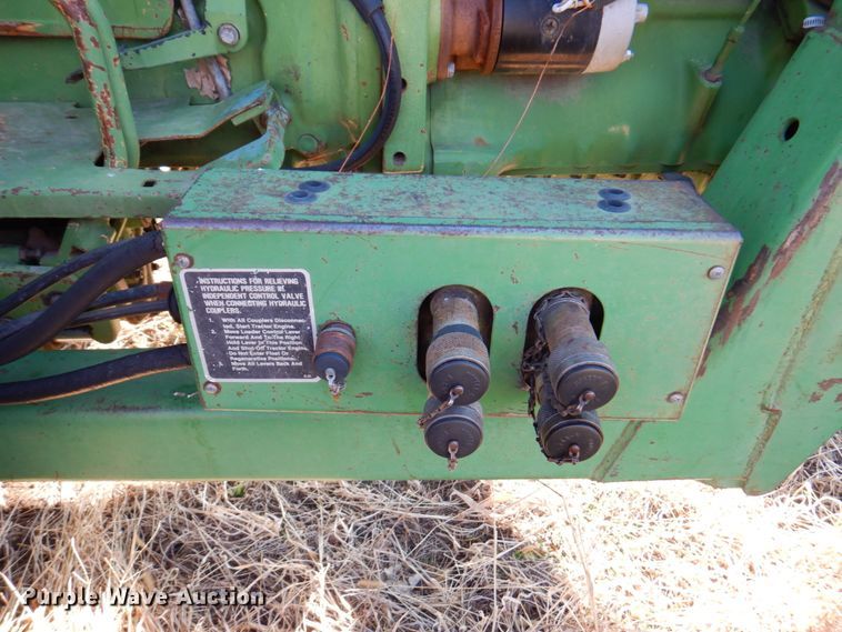 image for item DN1421 1991 John Deere 2555  tractor