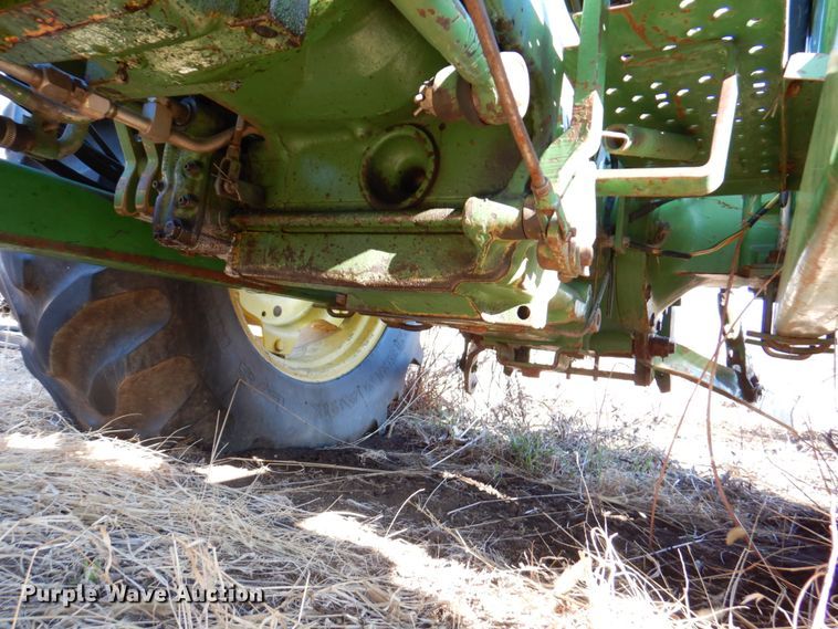 image for item DN1421 1991 John Deere 2555  tractor
