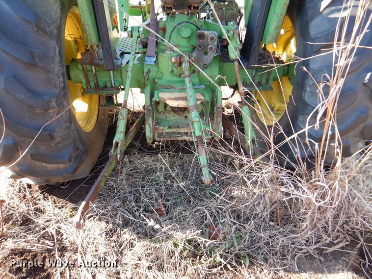 image for item DN1421 1991 John Deere 2555  tractor