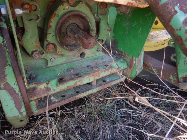 image for item DN1421 1991 John Deere 2555  tractor