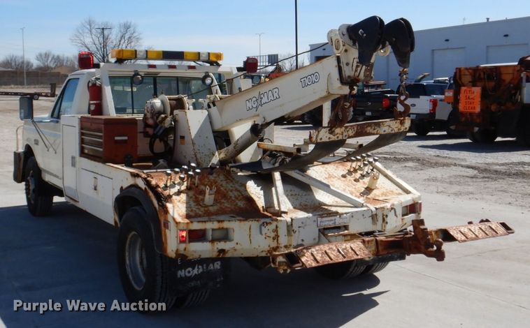 image for item DN7270 1991 Ford F450  tow truck