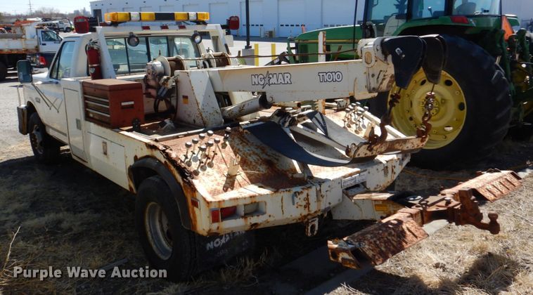 image for item DN7270 1991 Ford F450  tow truck