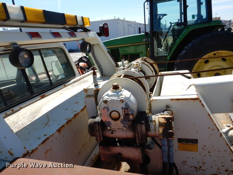 image for item DN7270 1991 Ford F450  tow truck