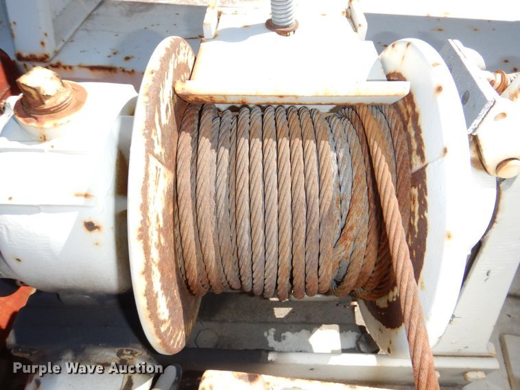 image for item DN7270 1991 Ford F450  tow truck