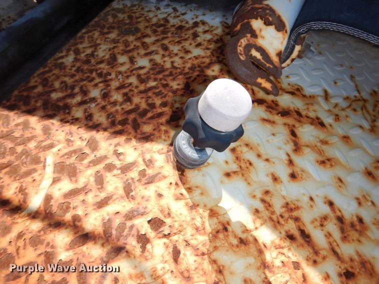 image for item DN7270 1991 Ford F450  tow truck