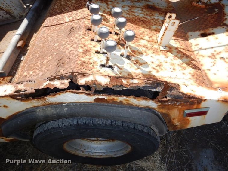 image for item DN7270 1991 Ford F450  tow truck