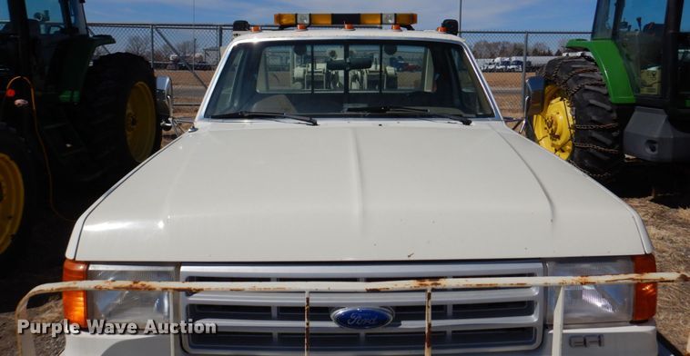 image for item DN7270 1991 Ford F450  tow truck
