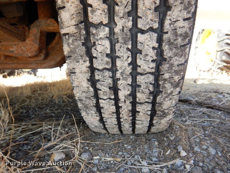 image for item DN7270 1991 Ford F450  tow truck